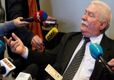 ليش فاليسا أصبح رئيسا لبولندا في التسعينات